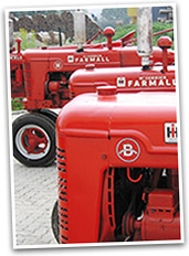 Le club des tracteurs International Harvester  visite ASPHM 
