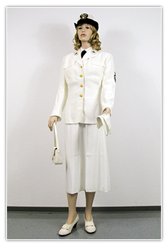 US Navy - Personnel feminin tenue blanche (Service Dress White)